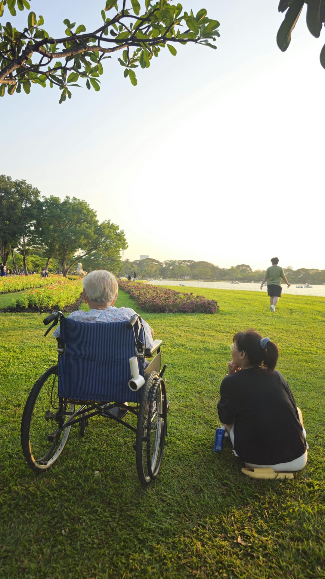 Compassionate in-home care provided in a comfortable residential setting
